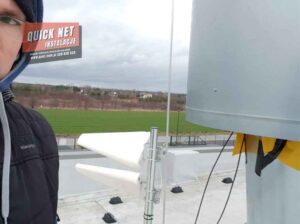 instalacja anteny internetowej zewnętrznej na dachu mobilnego LTE 5G Siennica powiat miński